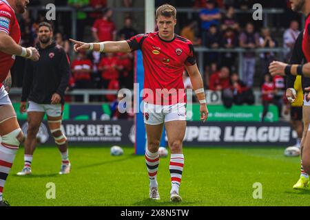 Salford, Manchester, Regno Unito. 26 maggio 2024. Super League Rugby: Salford Red Devils vs Wigan Warriors al Salford Community Stadium. MATTY FOSTER, riscaldamento pre-partita. Credito James Giblin/Alamy Live News. Foto Stock