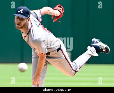 Pittsburgh, Stati Uniti. 26 maggio 2024. Il lanciatore degli Atlanta Braves Chris sale (51) inizia contro i Pittsburgh Pirates al PNC Park domenica 26 maggio 2024 a Pittsburgh. Foto di Archie Carpenter/UPI credito: UPI/Alamy Live News Foto Stock