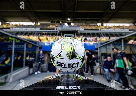 Brondby, Danimarca. 26 maggio 2024. Il pallone da gara di Select è pronto per il 3F Superliga match tra Broendby IF e Aarhus GF al Brondby Stadium. (Photo Credit: Gonzales Photo/Alamy Live News Foto Stock