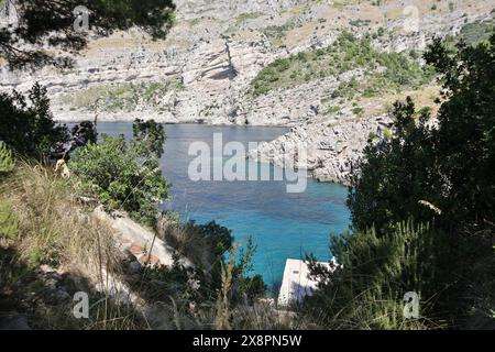 Ieranto - Scorcio della baia dalla ex cava Italsider Foto Stock