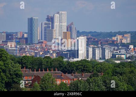 Una vista degli alti edifici dell'Arena Quarter nel centro di Leeds, West Yorkshire, Regno Unito Foto Stock