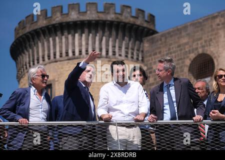 Vice primo Ministro e Ministro delle infrastrutture e dei trasporti, Matteo Salvini e Sindaco di Napoli Gaetano Manfredi in visita alla nuova stazione marittima di Napoli al molo di Beverello Foto Stock