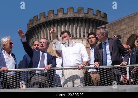 Vice primo Ministro e Ministro delle infrastrutture e dei trasporti, Matteo Salvini e Sindaco di Napoli Gaetano Manfredi in visita alla nuova stazione marittima di Napoli al molo di Beverello Foto Stock