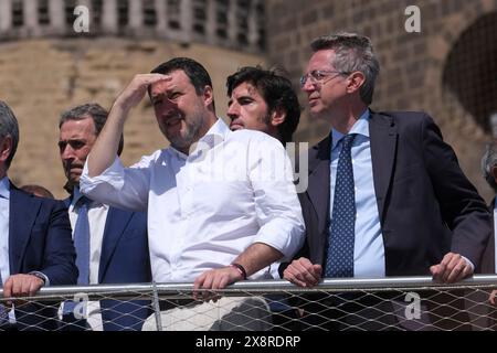 Vice primo Ministro e Ministro delle infrastrutture e dei trasporti, Matteo Salvini e Sindaco di Napoli Gaetano Manfredi in visita alla nuova stazione marittima di Napoli al molo di Beverello Foto Stock