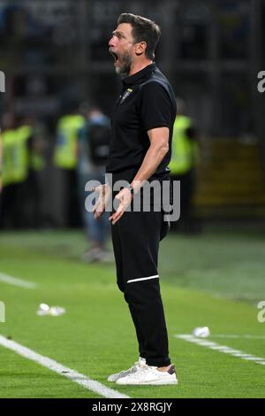 L'allenatore del Frosinone Eusebio di Francesco reagisce durante la partita di serie A tra il Frosinone calcio e l'Udinese calcio allo stadio Benito stirpe di Frosinone (Italia), 26 maggio 2024. Foto Stock