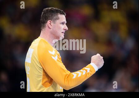 Amburgo, Germania. 26 maggio 2024. Pallamano: EHF European League, SG Flensburg-Handewitt - Füchse Berlin, Final Four, Final, Barclays Arena. Kevin Möller di Flensburg festeggia. Crediti: Noah Wedel/dpa/Alamy Live News Foto Stock