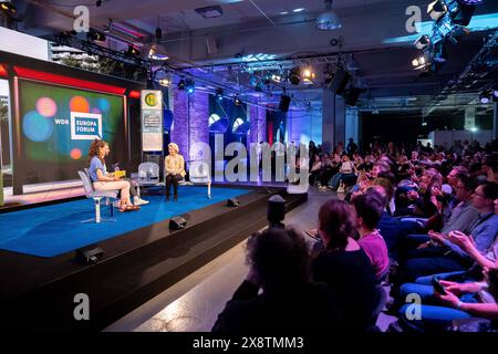 Berlino, Germania. 27. Mai 2024. Ursula von der Leyen, Präsidentin der Europäischen Kommission auf der re:publica beim WDR Europaforum: TikTok-User*innen fragen Ursula von der Leyen antwortet. Moderiert Wird von Florian Gregorzyk und Carolin Bredendiek. Berlino *** Berlino, Germania 27 maggio 2024 Ursula von der Leyen, Presidente della Commissione europea presso la re publica del WDR Europaforum TikTok gli utenti chiedono Ursula von der Leyen risposte moderato da Florian Gregorzyk e Carolin Bredendiek Berlin Foto Stock