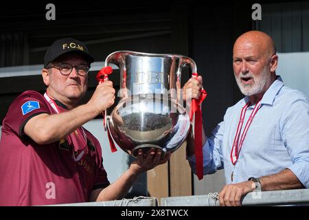 Ikast, Danimarca. 27 maggio 2024. I campioni di calcio danesi del Midtjylland sono celebrati quando il comune di Ikast-Brande invita a una festa d'oro a Ikast lunedì 27 maggio 2024. (Foto: Bo Amstrup/Scanpix 2024) credito: Ritzau/Alamy Live News Foto Stock