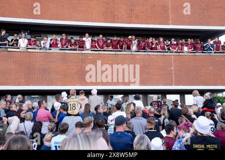 Ikast, Danimarca. 27 maggio 2024. I campioni di calcio danesi del Midtjylland sono celebrati quando il comune di Ikast-Brande invita a una festa d'oro a Ikast lunedì 27 maggio 2024. (Foto: Bo Amstrup/Ritzau Scanpix) credito: Ritzau/Alamy Live News Foto Stock