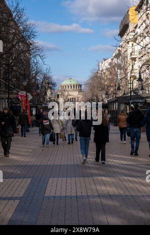 Sofia, Bulgaria - 31 gennaio 2024. Vitosha Boulevard è la strada principale del centro, che si estende dalla Piazza di San Nedelya al Parco Sud. Foto Stock