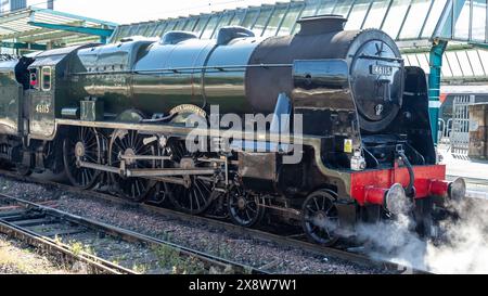 Guardiani 46115 della Royal Scot Class Scots presso la Carlisle Station Vista frontale Foto Stock