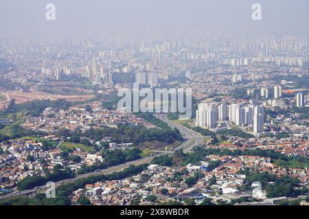 Megalopoli di San Paolo. Cityspace della grande San Paolo, grande area metropolitana situata nello Stato di San Paolo in Brasile. Foto Stock