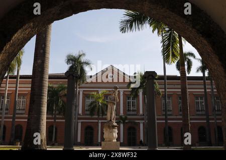 L'edificio dell'Archivio Nazionale del Brasile. Istituzione federale creata nel 1838 come Imperial Public Archives - Rio de Janeiro, Brasile 05.24.2024. Foto Stock