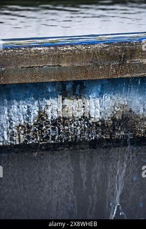 La vita sulla Terra è direttamente correlata all'acqua, compresi gli umani 2 Foto Stock