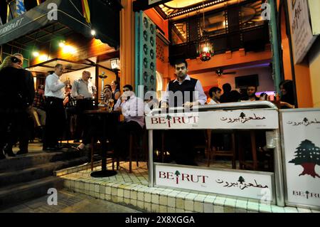 L'animata area bar LAN Kwai Fong a Hong Kong. Foto Stock