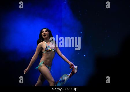 Buenos Aires, Argentina. 25 maggio 2024. La trans Lea Sanchez rappresenta la provincia argentina di Jujuy nel concorso di bellezza Miss Argentina 2024. Crediti: Florencia Martin/dpa/Alamy Live News Foto Stock