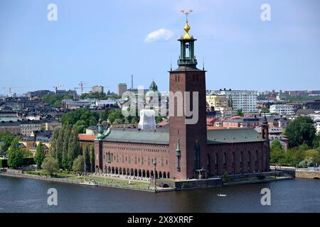 Municipio di Stoccolma (Stockholms stadshus) dell'architetto Ragnar Östberg visto dalla chiesa di Riddarholmen. Foto: Janerik Henriksson / TT / codice 10010 Foto Stock