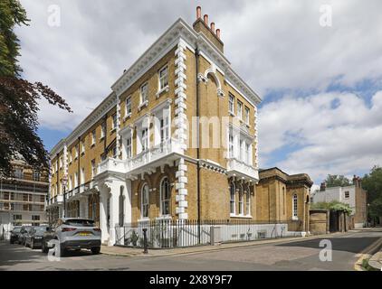 Greenwich, Londra, Regno Unito. Eleganti case georgiane sul Gloucester Circus, una delle principali strade residenziali della zona. Foto Stock