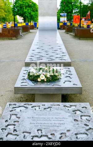 Belgio, Bruxelles, quartiere europeo, memoriale delle vittime del terrorismo ferite ma ancora in piedi davanti all'inconcepibile di Jean Henri Compe Foto Stock