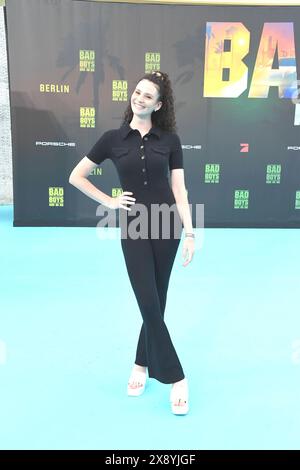 Betty Taube bei der BAD BOYS CAVALCANO O DIE Premiere a Berlino 27.05.2024 *** Betty Taube al BAD BOYS RIDE OR DIE premiere a Berlino 27 05 2024 Foto Stock