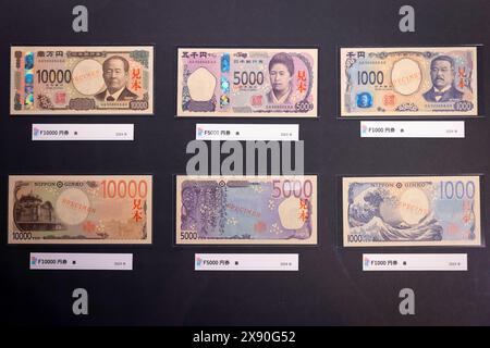 Nuove banconote in Yen giapponesi in mostra all'interno del Museo della valuta dell'Istituto per gli studi monetari ed economici della Banca del Giappone. Le nuove banconote inizieranno a circolare dal 3 luglio 2024. È la prima riprogettazione da 20 anni. (Foto di Stanislav Kogiku / SOPA Images/Sipa USA) Foto Stock