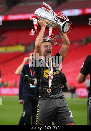 Taylor Harwood-Bellis di Southampton celebra - Leeds United contro Southampton, Sky Bet Championship Play Off Final, Wembley Stadium, Londra, Regno Unito - 26 maggio 2024 solo uso editoriale - si applicano restrizioni DataCo Foto Stock