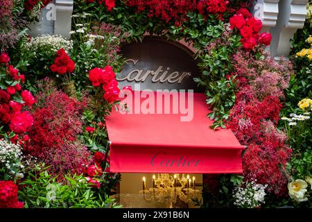 LONDRA - 23 MAGGIO 2024: Cartier - marchio di lusso francese su Sloane Street Foto Stock