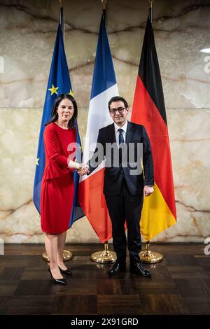 Berlino, Germania. 28 maggio 2024. Berlino, 28.05.2024. Il ministro degli Esteri federale Annalena Baerbock incontra il ministro degli Esteri francese Vice Ministro degli Esteri SV © phane SV © journv © presso il Ministero degli Esteri di Berlino fotografato per conto del Ministero degli Esteri credito: dpa/Alamy Live News Foto Stock