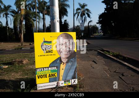 Woodburn, Pietermaritzburg, KwaZulu-Natal, Sudafrica, 20240527. FOTO: David A. Larsen. Manifesti elettorali in vista delle elezioni generali del Sudafrica del 2024. Le elezioni del 2024 sono le più significative dalle prime elezioni democratiche libere ed eque del 1994, poiché potrebbe rivelarsi la prima volta che il Congresso Nazionale Africano raggiunge una maggioranza inferiore al 50%. Foto Stock