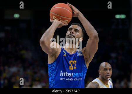 Berlino, Germania. 28 maggio 2024. GER, Berlin, Basketball, Alba Berlin vs Chemnitz Niners, BBL, Basketball, Uber Arena, 28.05. 2024, semifinali di playoff, Johannes Thiemann (Alba Berlin, 32), Free Throw, Credit: HMB Media/Alamy Live News Foto Stock
