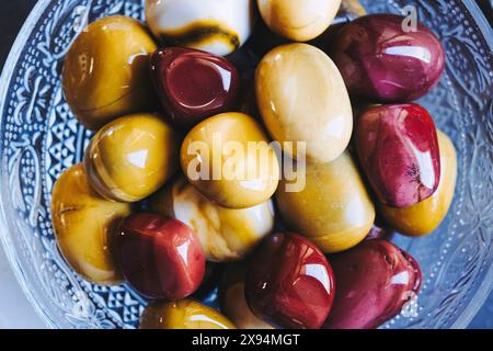 Pietre semi-preziose gialle e rosse mokaite jasper Foto Stock