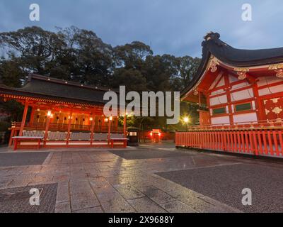 Il santuario di Fushimi Inari Taisha a Kyoto, Honshu, Giappone, Asia Foto Stock