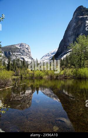 Mirror Lake, con vista sull'Half Dome, Yosemite National Park, California, Stati Uniti Foto Stock