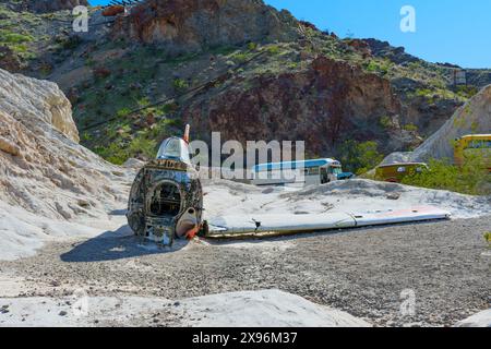 Nelson, Nevada - 15 aprile 2024: Resti abbandonati di un aereo della US Navy schiantato Foto Stock