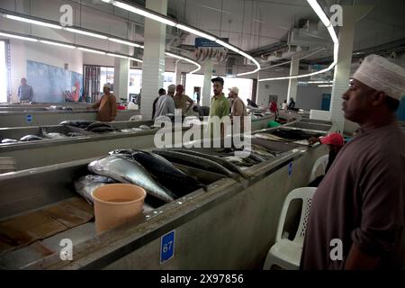 all'interno dei pesci suq mutrah suq oman medio oriente Foto Stock