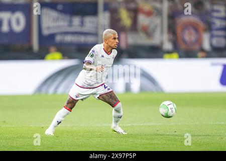 Atene, Grecia. 29 maggio 2024. Dodo (2) della Fiorentina visto durante la finale di UEFA Conference League tra Olympiakos e Fiorentina all'OPAP Arena di Atene. Credito: Gonzales Photo/Alamy Live News Foto Stock