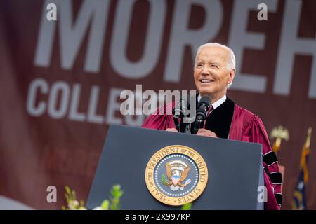 Atlanta, Stati Uniti. 19 maggio 2024. U. Il presidente Joe Biden dà inizio alla cerimonia di laurea per il Morehouse College, 19 maggio 2024, ad Atlanta, Georgia. Crediti: Adam Schultz/White House Photo/Alamy Live News Foto Stock