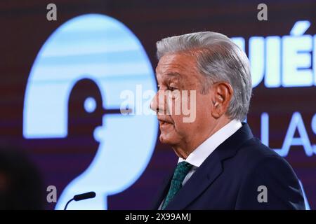 Presidente messicano Lopez Obrador News Conference il Presidente del Messico Andres Manuel Lopez Obrador, in una conferenza stampa al Palazzo Nazionale, invita i cittadini a votare durante il giorno delle elezioni del 2 giugno. Il 29 maggio 2024 a città del Messico, Messico. Città del Messico CDMX Messico Copyright: XCarlosxSantiagoxxEyepixxGroupx Foto Stock