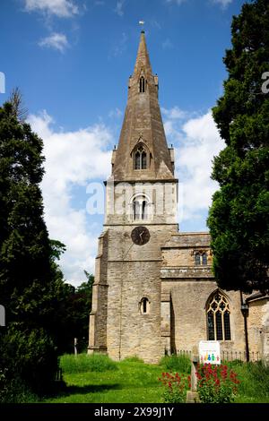 Santa Maria la Vergine Chiesa, Bozeat, Northamptonshire, England, Regno Unito Foto Stock