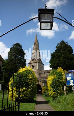 Santa Maria la Vergine Chiesa, Bozeat, Northamptonshire, England, Regno Unito Foto Stock