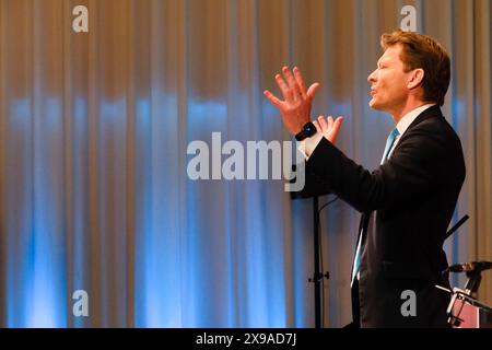 Londra, Regno Unito. 30 maggio 2024 conferenza stampa Reform UK, Richard Tice & Nigel Farage annunciano la prima grande politica di immigrazione delle elezioni generali. Crediti: Matthew Chattle/Alamy Live News Foto Stock