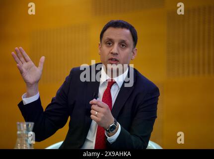 Edimburgo, Regno Unito, 30 maggio 2024: Anas Sarwar, leader del Partito Laburista scozzese, si rivolge al Prosper Forum presso il John McIntyre Centre. Fig.: DB Media Services / Alamy Live Foto Stock