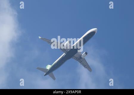 Chiangmai, Thailandia - novembre 25 2023: B-16217 Airbus A321 di EvaAir. Dall'aeroporto di Chiangmai a taipei Taiwan. Foto Stock