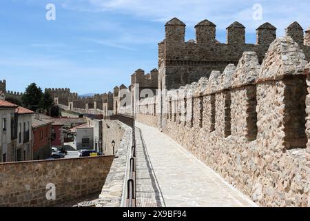 Vista dalle mura fortificate di Avila, Spagna Foto Stock