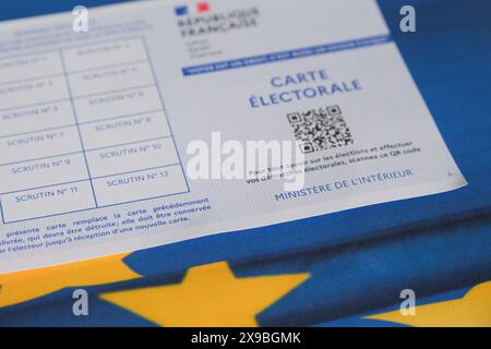 Parigi, Francia. 30 maggio 2024. Illustrazione di una scheda elettorale francese e di registrazione per le elezioni europee che si terranno domenica 9 giugno 2024 in Francia. Foto scattata a Parigi, Francia, il 30 maggio 2024. Foto di Marie Hubert Psaila/ABACAPRESS. COM credito: Abaca Press/Alamy Live News Foto Stock