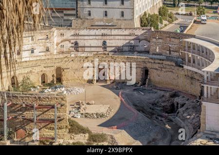 Rovine in restauro dell'anfiteatro romano del i secolo a.C., scoperta archeologica nella città di Cartagena, regione di Murcia, Spagna. Foto Stock