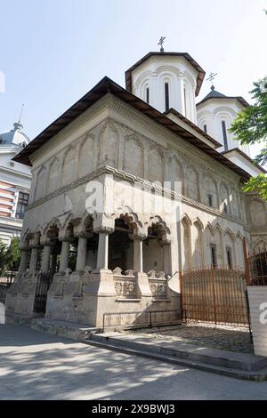 Bucarest, Romania. 23 maggio 2024. Vista esterna della Chiesa dei tre Gerarchi - Coltea nel centro della città Foto Stock