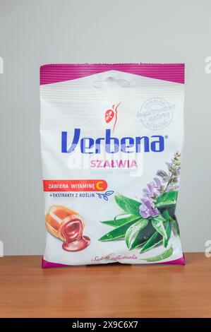 Pruszcz Gdanski, Polonia - 1 aprile 2024: Salvia Verbena, caramelle alle erbe. Foto Stock