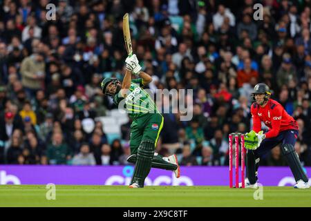 Londra, Inghilterra. 30 maggio 2024. Usman Khan pakistano durante la partita T20 tra Inghilterra e Pakistan al Kia Oval. Crediti: Ben Whitley/Alamy Live News Foto Stock