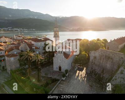 Vista aerea della città vecchia di Budva in Montenegro Foto Stock